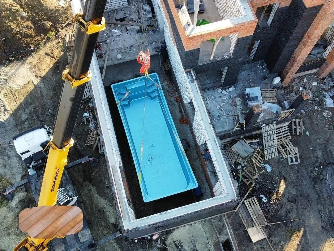 Laguna 9 — зона отдыха у бассейна в Каменске-Уральском