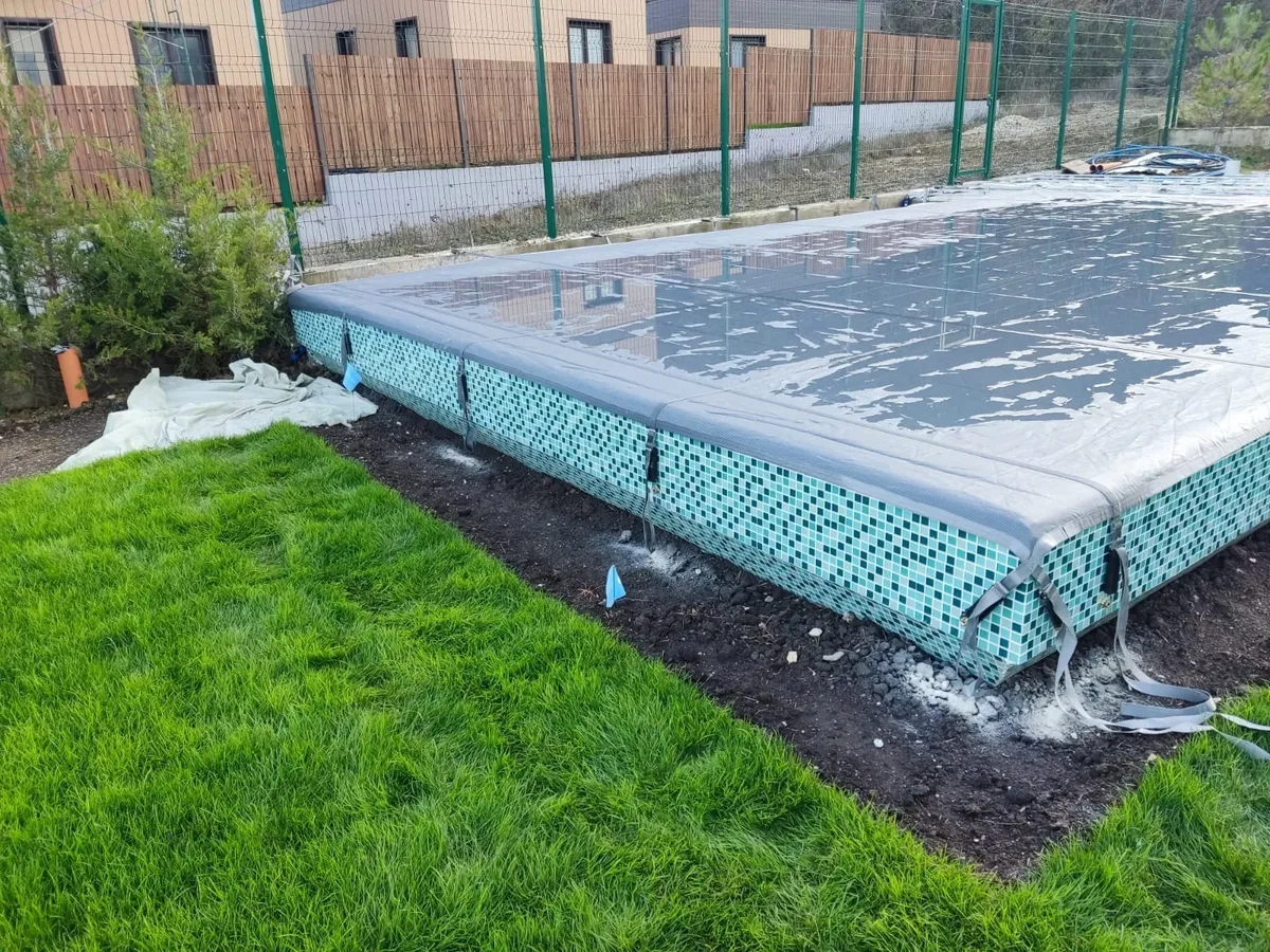 Батутное покрывало на бассейне в Каменске-Уральском